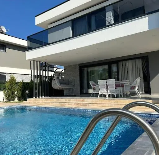 Villa Rueyam 1